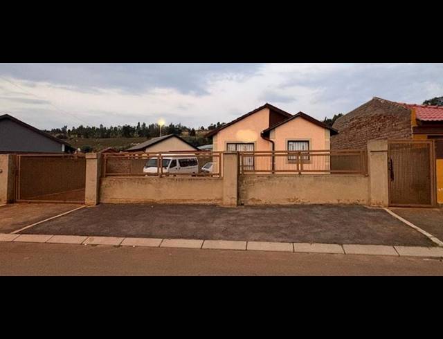 3 BEDROOM HOUSE FOR SALE IN KAGISO